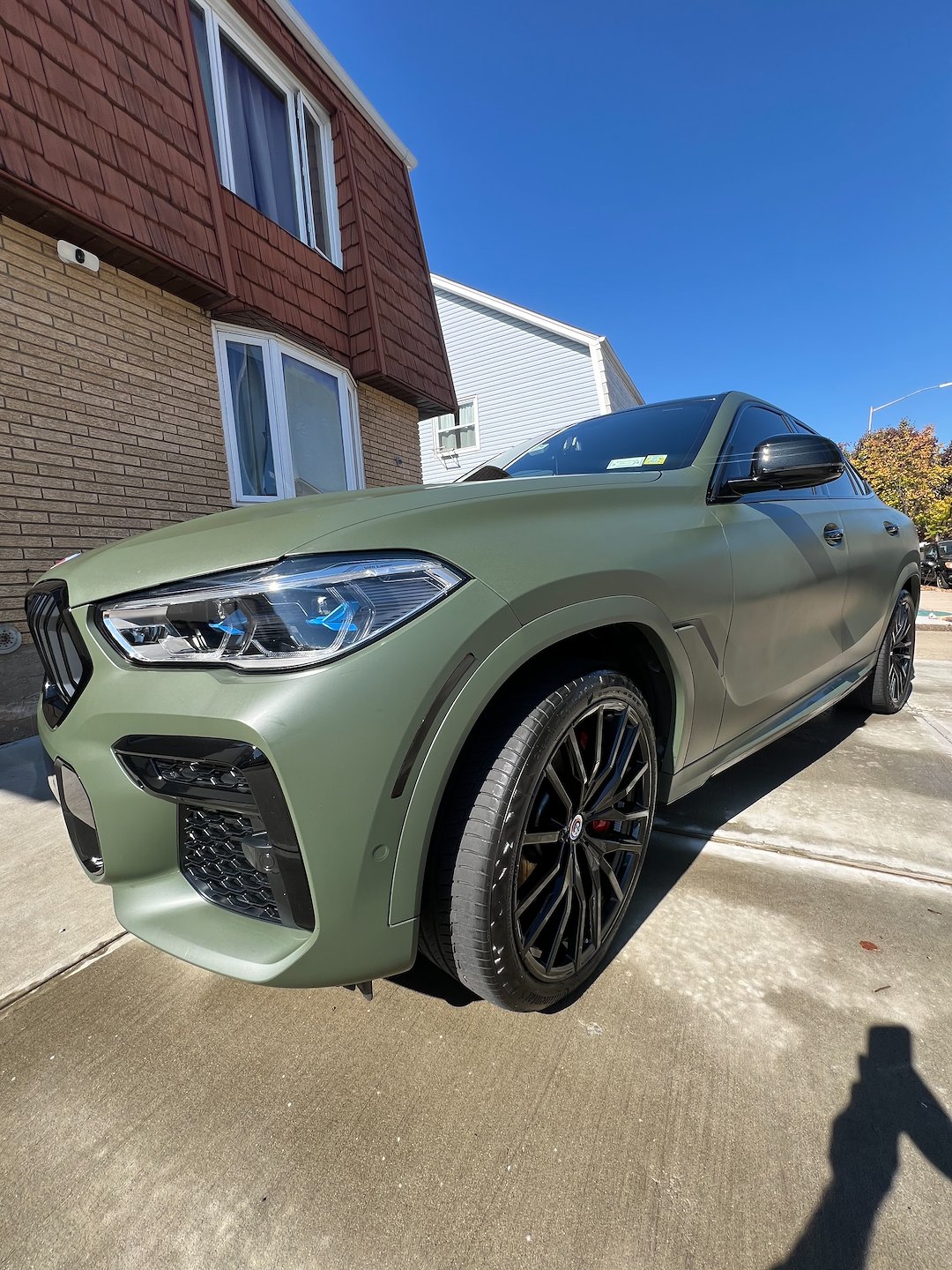 Drew’s Auto Detailing, recognized as Staten Island’s leading auto detailing company, recently completed an exterior full detailing on a stunning 2023 BMW X6 M50 wrapped in matte green in the Annadale neighborhood of Staten Island