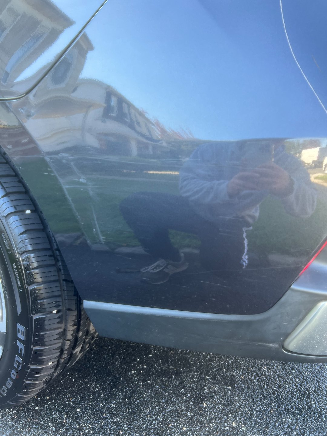 Drew’s Auto Detailing, Staten Island’s premier auto detailing company, recently completed a specialized job in Great Kills, Staten Island, focused on improving heavy scratches on the back left bumper of a 2020 dark grey Acura MDX